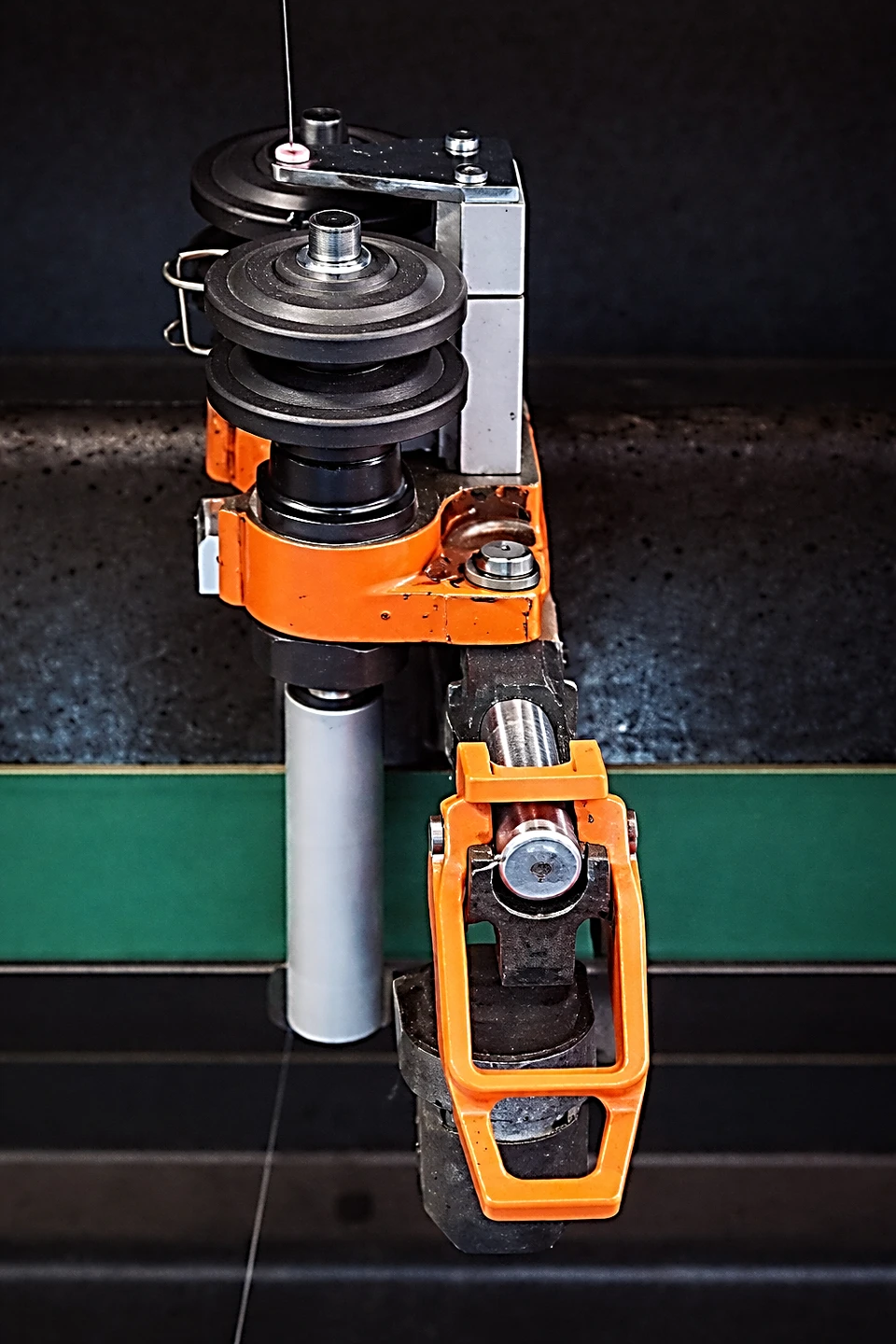 TSP modified magnetic pin spindle